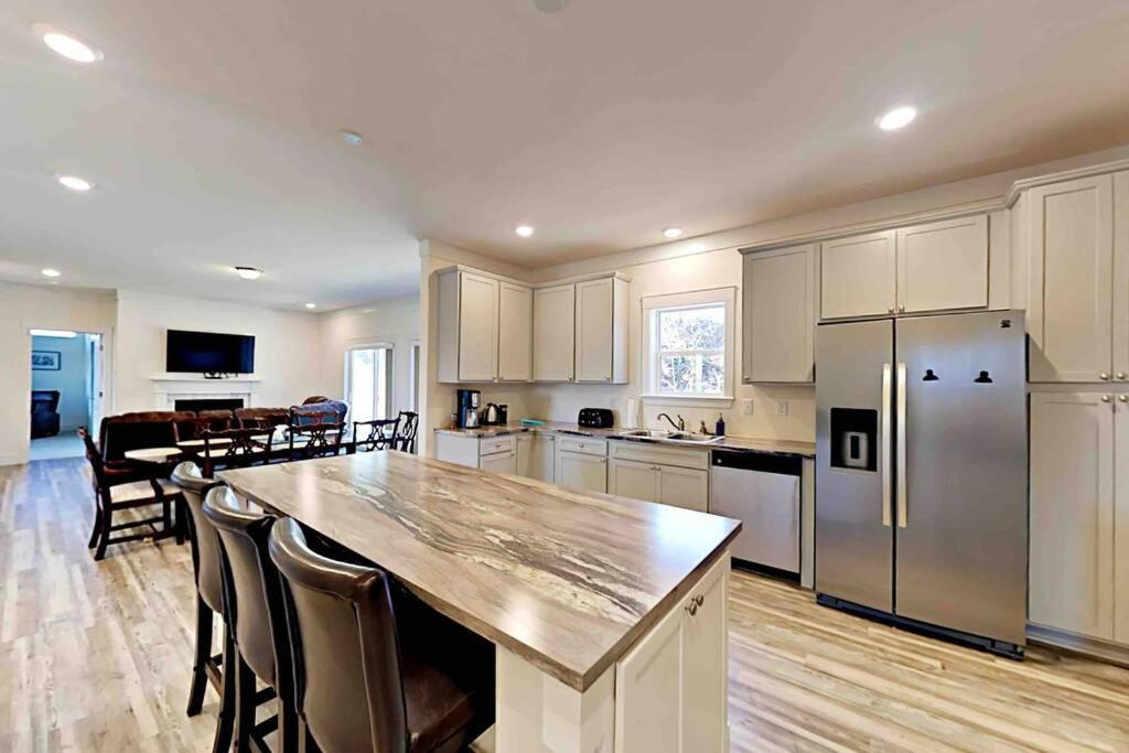 Serenity Views Comfort - Close To City & Parkway! Weaverville Luaran gambar